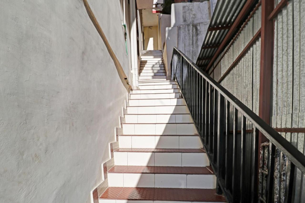 Hotel Capital O 84320 Heaven'S Mahasu Villa